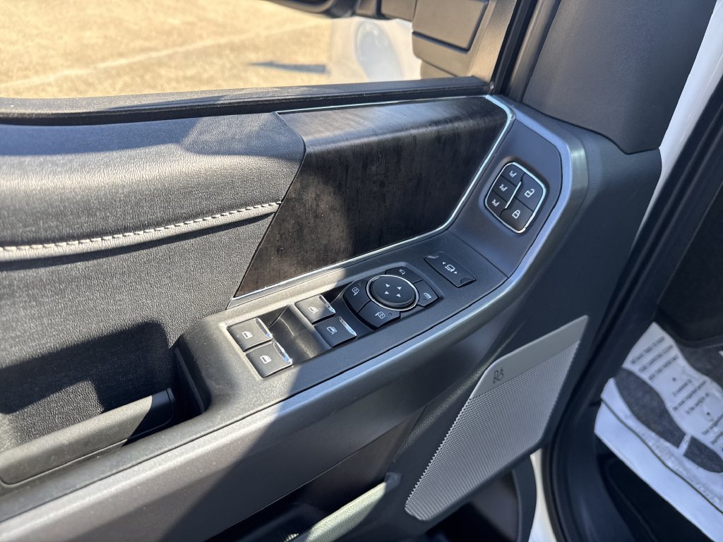 New 2025 Ford F250 Lariat w/ Lariat Ultimate Package AWD/4WD image 17
