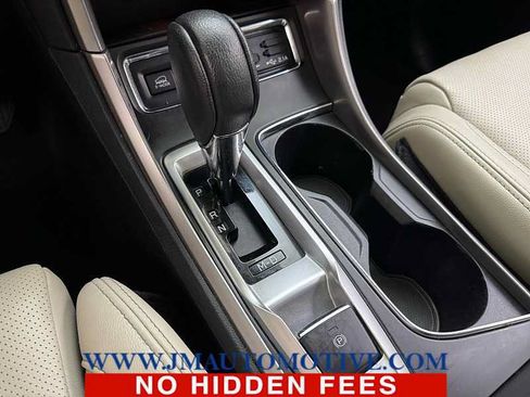 Used 2020 Subaru Ascent Limited AWD/4WD image 35