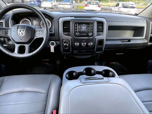 Used 2019 RAM 1500 Tradesman w/ Chrome Appearance Group RWD image 15