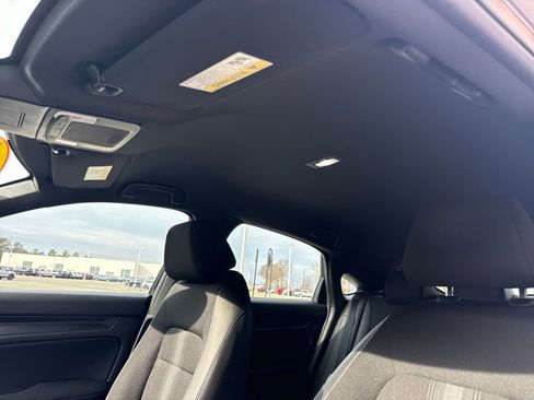 Used 2024 Honda Civic Sport image 22