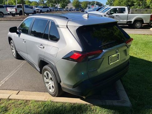 Used 2021 Toyota RAV4 LE FWD image 29