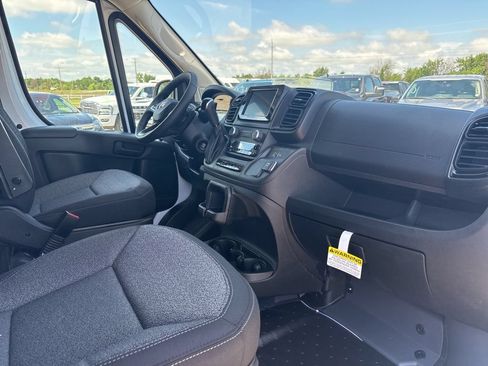 New 2026 RAM ProMaster 1500 w/ Cold Weather Group FWD image 38