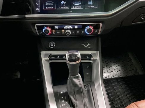 Certified 2023 Audi Q3 2.0T Premium w/ Convenience Package image 32