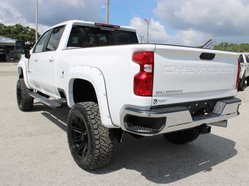Used 2025 Chevrolet Silverado 2500 LT AWD/4WD image 8