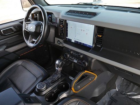 Used 2022 Ford Bronco Badlands image 53