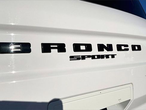 Used 2022 Ford Bronco Sport image 8