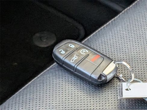 Used 2023 Dodge Durango GT image 35