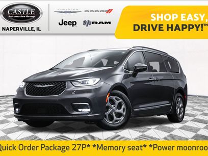 Used 2023 Chrysler Pacifica Limited