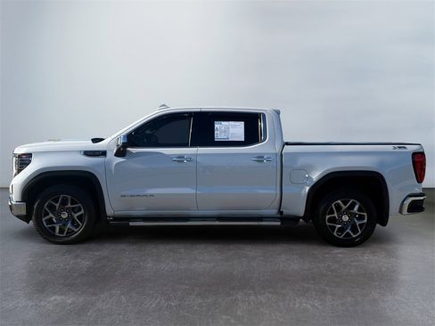 Used 2022 GMC Sierra 1500 SLT w/ SLT Premium Plus Package image 6