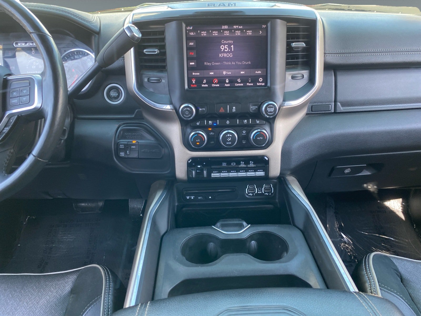 Used 2019 RAM 3500 Laramie AWD/4WD image 11