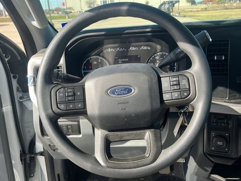 Used 2024 Ford F250 XL w/ STX Appearance Package image 17