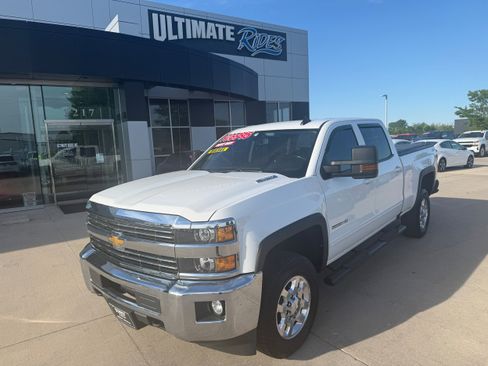 Used 2015 Chevrolet Silverado 2500 LT w/ LT Convenience Package AWD/4WD image 1