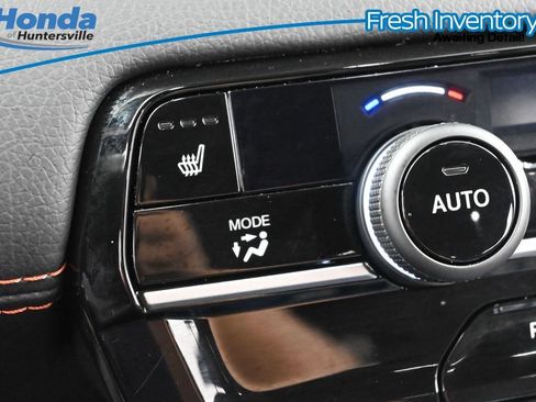 Used 2026 Honda Pilot Sport image 16