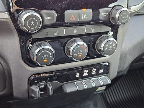 New 2026 RAM 1500 Big Horn AWD/4WD image 22