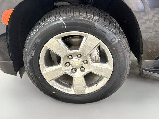 Used 2023 Chevrolet Suburban LT RWD image 37