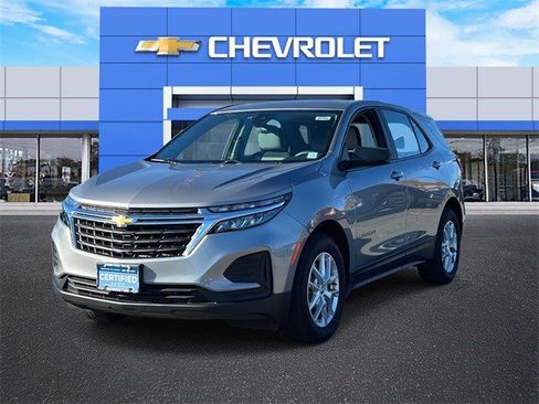 Certified 2024 Chevrolet Equinox LS image 4