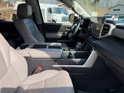Used 2023 Toyota Tundra Limited AWD/4WD image 85