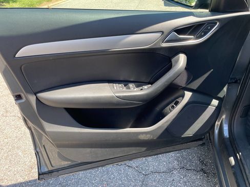 Used 2017 Audi Q3 2.0T Premium w/ Convenience Package image 21