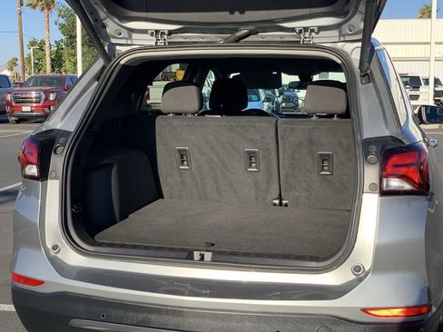 Certified 2024 Chevrolet Equinox LT FWD image 24