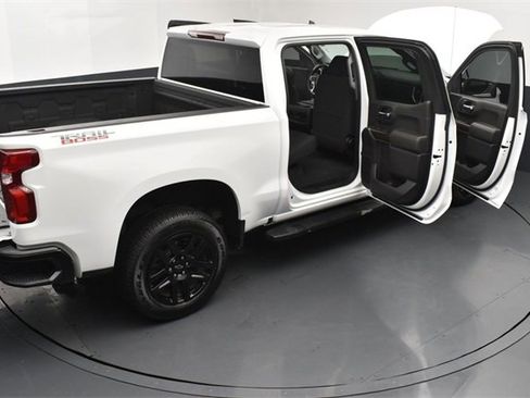 Used 2022 Chevrolet Silverado 1500 LT Trail Boss image 30