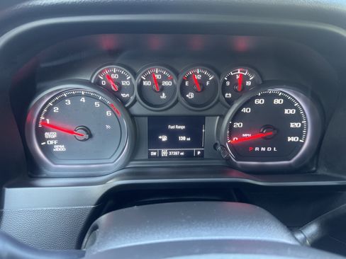 Used 2022 Chevrolet Silverado 1500 Custom image 11