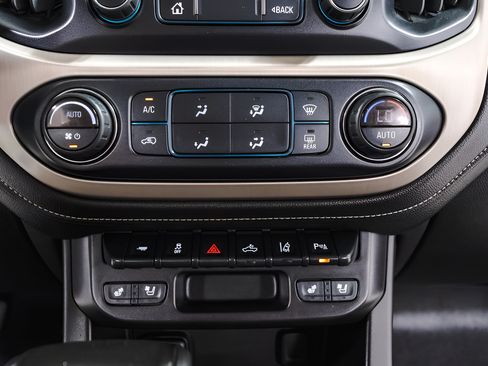 Used 2021 GMC Canyon Denali AWD/4WD image 16
