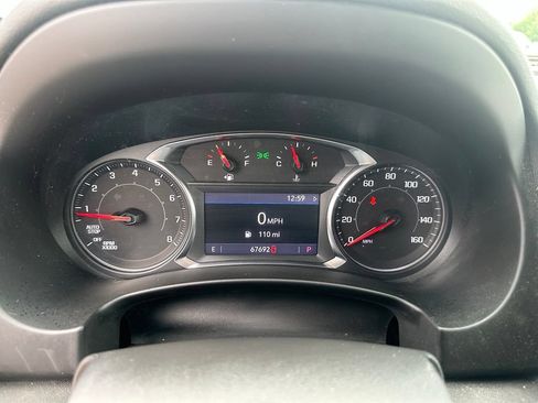 Used 2023 GMC Terrain SLT AWD/4WD image 15