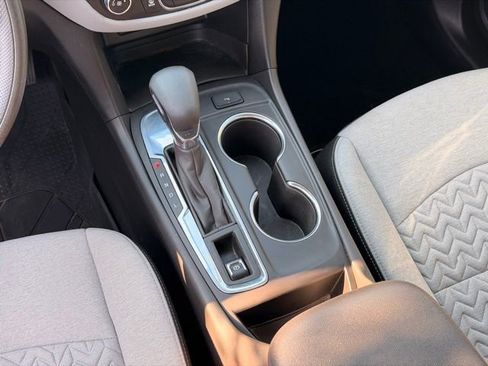 Used 2023 Chevrolet Equinox LT w/ LPO, Floor Liner Package FWD image 16
