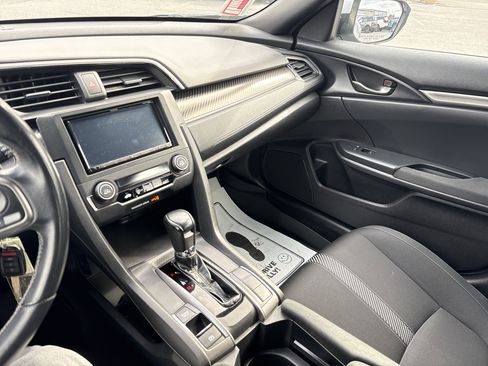 Used 2018 Honda Civic Sport image 28