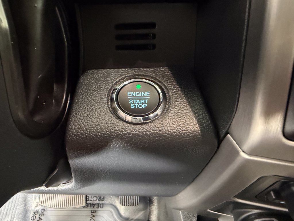 Used 2022 Ford F350 Platinum w/ Tremor Off-Road Package AWD/4WD image 15