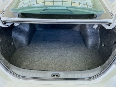 Used 2025 Nissan Altima 2.5 S FWD image 16