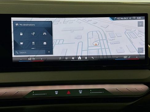 Used 2025 BMW X3 xDrive30i w/ Premium Package image 13