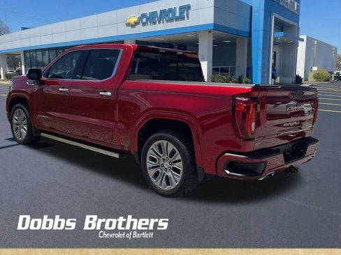Used 2022 GMC Sierra 1500 Denali w/ Denali Premium Package AWD/4WD image 3