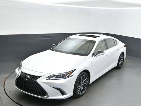 New 2025 Lexus ES 350 w/ Premium Package image 30