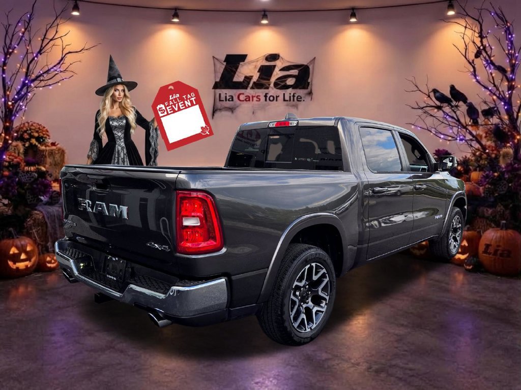 Used 2026 RAM 1500 Laramie AWD/4WD image 3