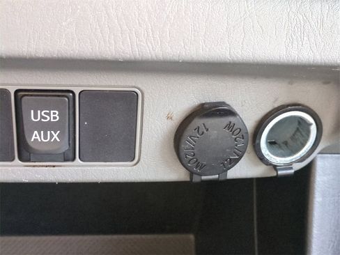 Used 2014 Toyota Tacoma PreRunner image 20