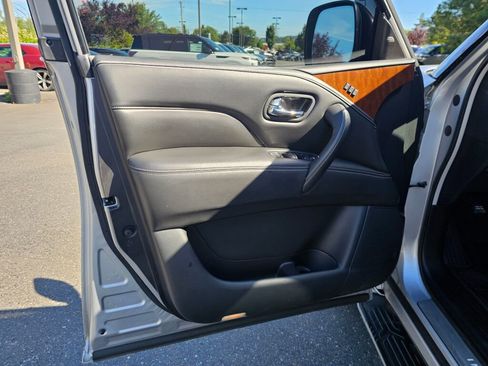 Used 2018 INFINITI QX80 4WD w/ Driver Assistance Package image 24