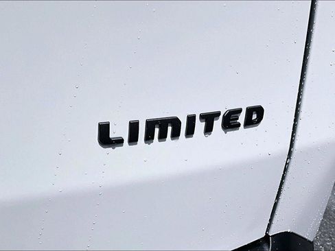 New 2026 Jeep Cherokee Limited AWD/4WD image 13