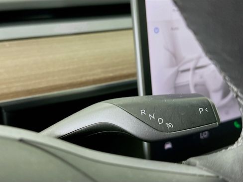 Used 2022 Tesla Model 3 Long Range AWD/4WD image 24