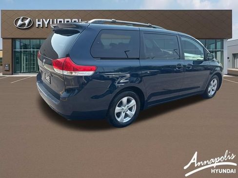 Used 2011 Toyota Sienna LE w/ Towing Pkg FWD image 5