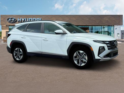 Used 2025 Hyundai Tucson SEL FWD image 10