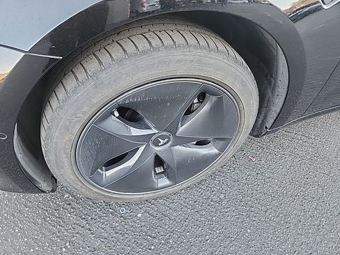 Used 2020 Tesla Model 3 Standard Range Plus image 9