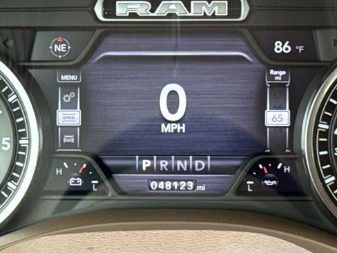 Used 2019 RAM 1500 Laramie image 20