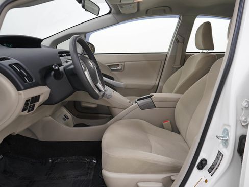 Used 2015 Toyota Prius Two FWD image 20