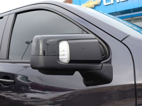 Used 2022 Chevrolet Silverado 1500 LT Trail Boss w/ LT Trail Boss Premium Package image 2