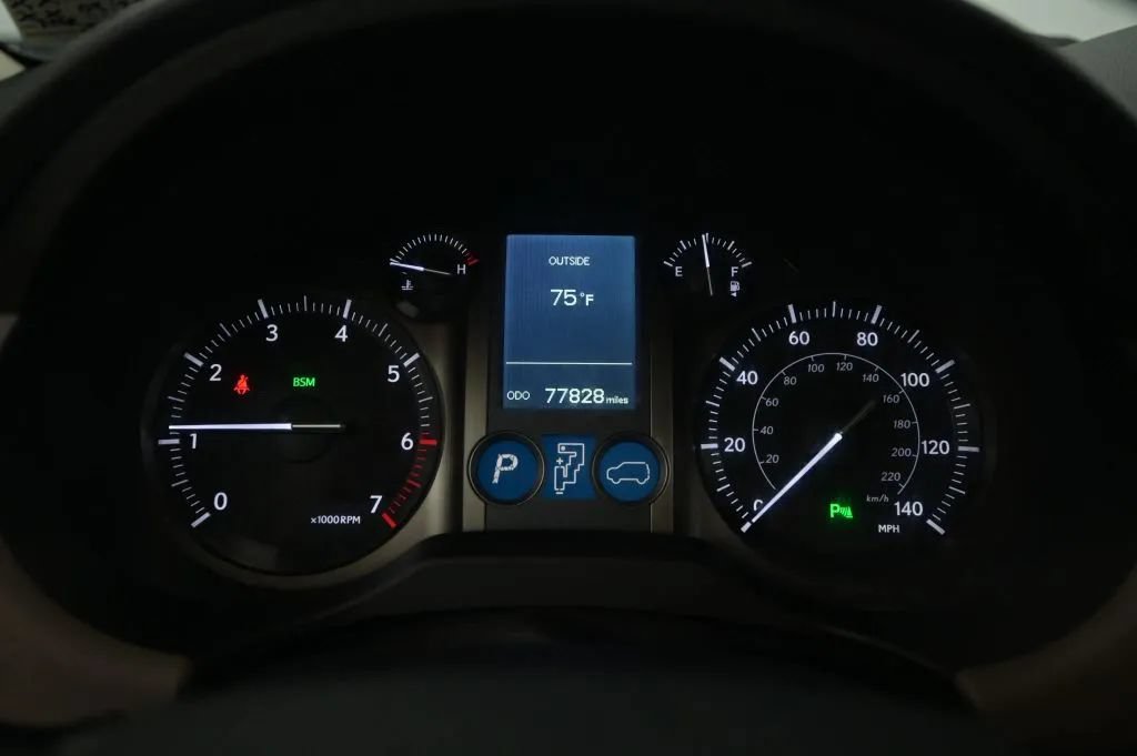 Used 2018 Lexus GX 460 Premium w/ Premium Package AWD/4WD image 21