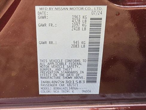 Used 2025 Nissan Altima 2.5 SV FWD image 23