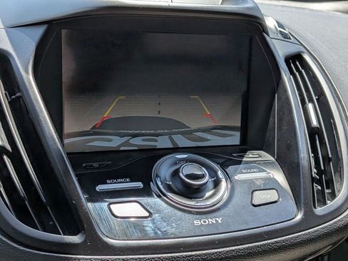 Used 2017 Ford Escape Titanium AWD/4WD image 23