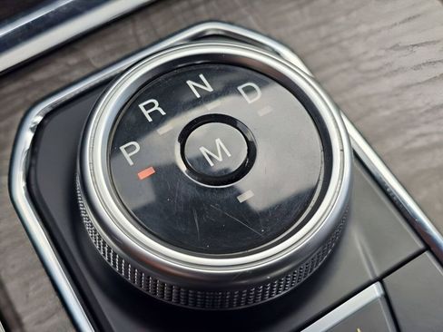 Used 2021 Ford Expedition Limited image 34