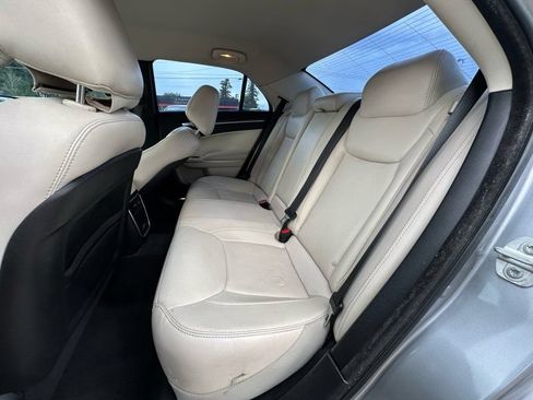 Used 2017 Chrysler 300 Limited AWD/4WD image 11